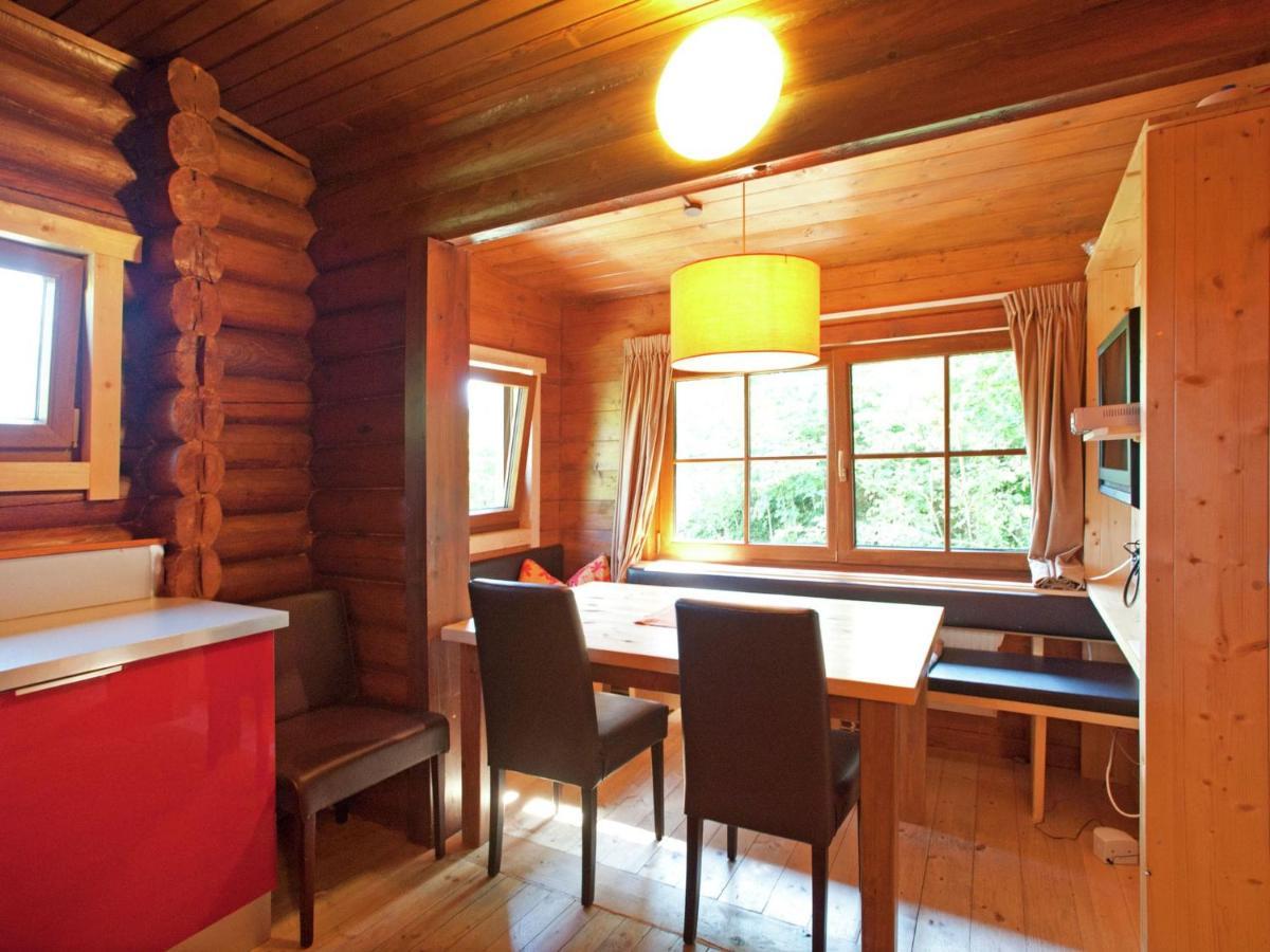 Chalet In Woergl Near Skiwelt Wilder Kaiser Salvenberg Exteriör bild